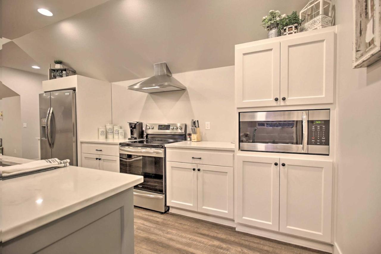 Chic Farmhouse With Creek In Heart Of Wine Country! Макминнвилл Экстерьер фото